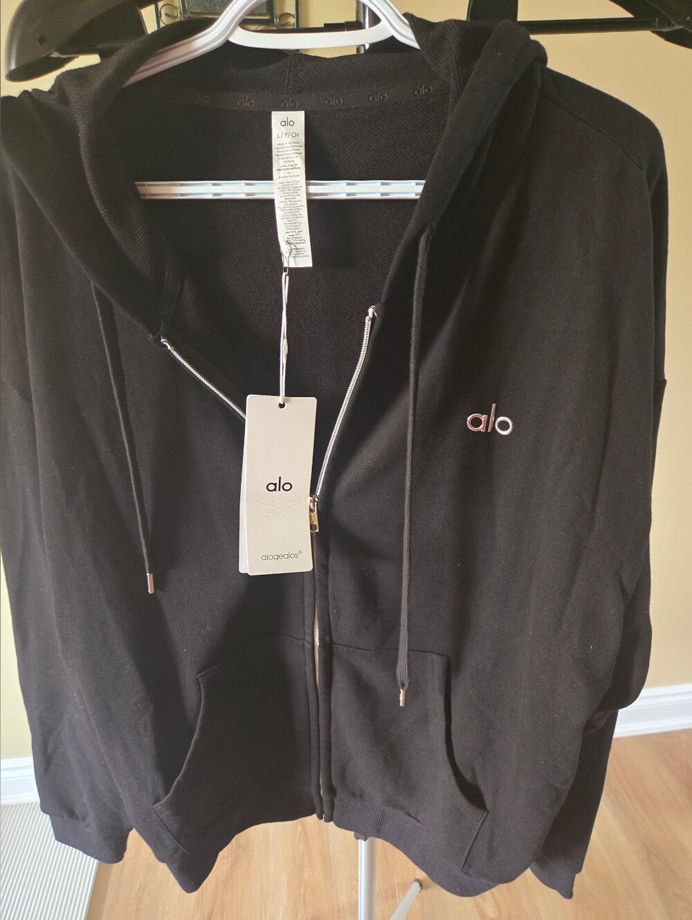 NWT Alo Yoga Accolade Full Zip Hoodie Black Size L